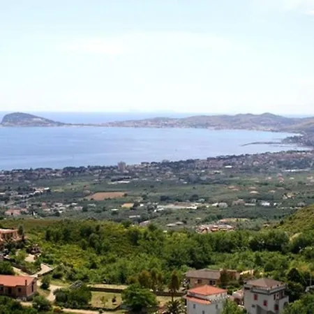 Ca San Pietro Minturno Vakantiehuis *